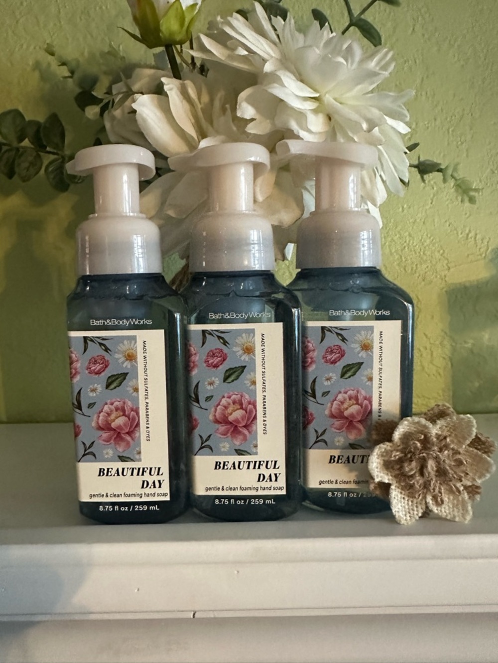 Bath & Body Works Beautiful Day Gentle & Clean Foaming Hand Soap - Blue (3)